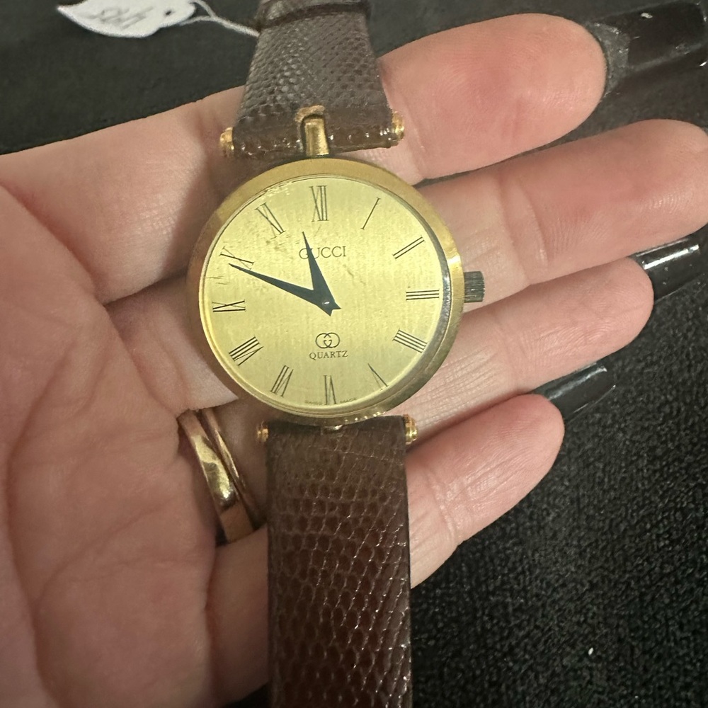 Vintage Gucci men’s watch for sale